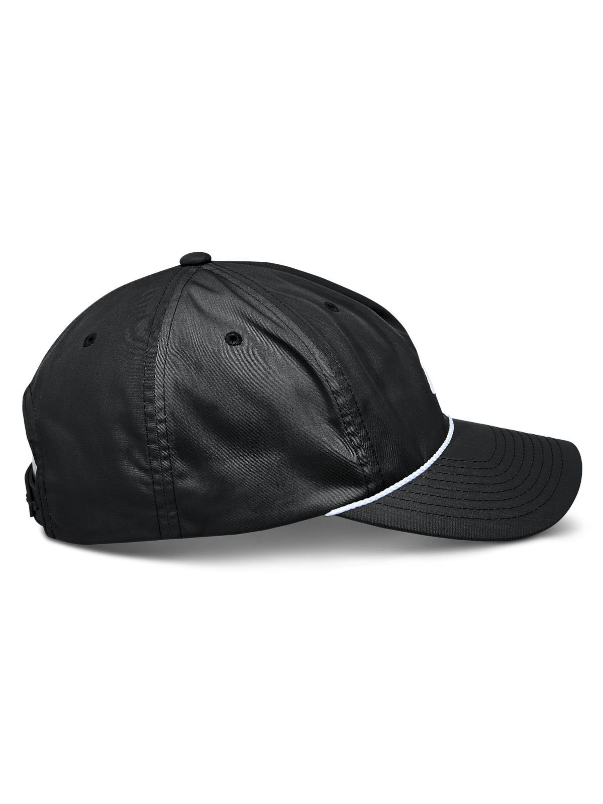 Casquette Tyler Alpinestars, casquette snapback noire vue de profil, visière courbée, garniture en corde tressée blanche, couronne basse non structurée, sergé de polyester recyclé, sportswear décontracté