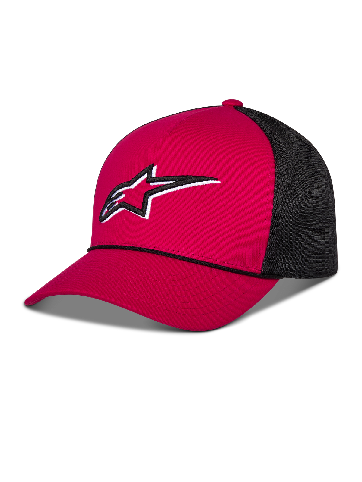 Casquette Trucker Alpinestars Ageless Shadow, rouge et noire, dotée d'une couronne structurée rouge et d'une visière incurvée avec des panneaux arrière en maille noire, logo Astars brodé en blanc et noir sur le devant, couvre-chef décontracté inspiré du sport automobile