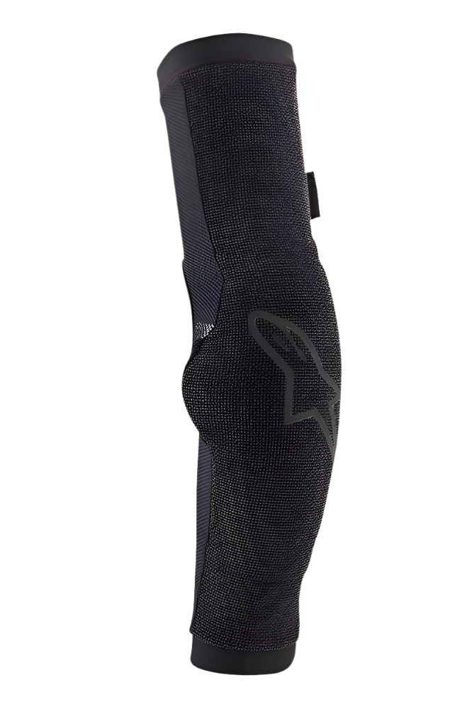 Protège-coude Alpinestars Paragon Pro, noir, protection de cyclisme légère à enfiler dotée d'une construction en maille respirante, d'un design ergonomique préformé et du logo Alpinestars noir