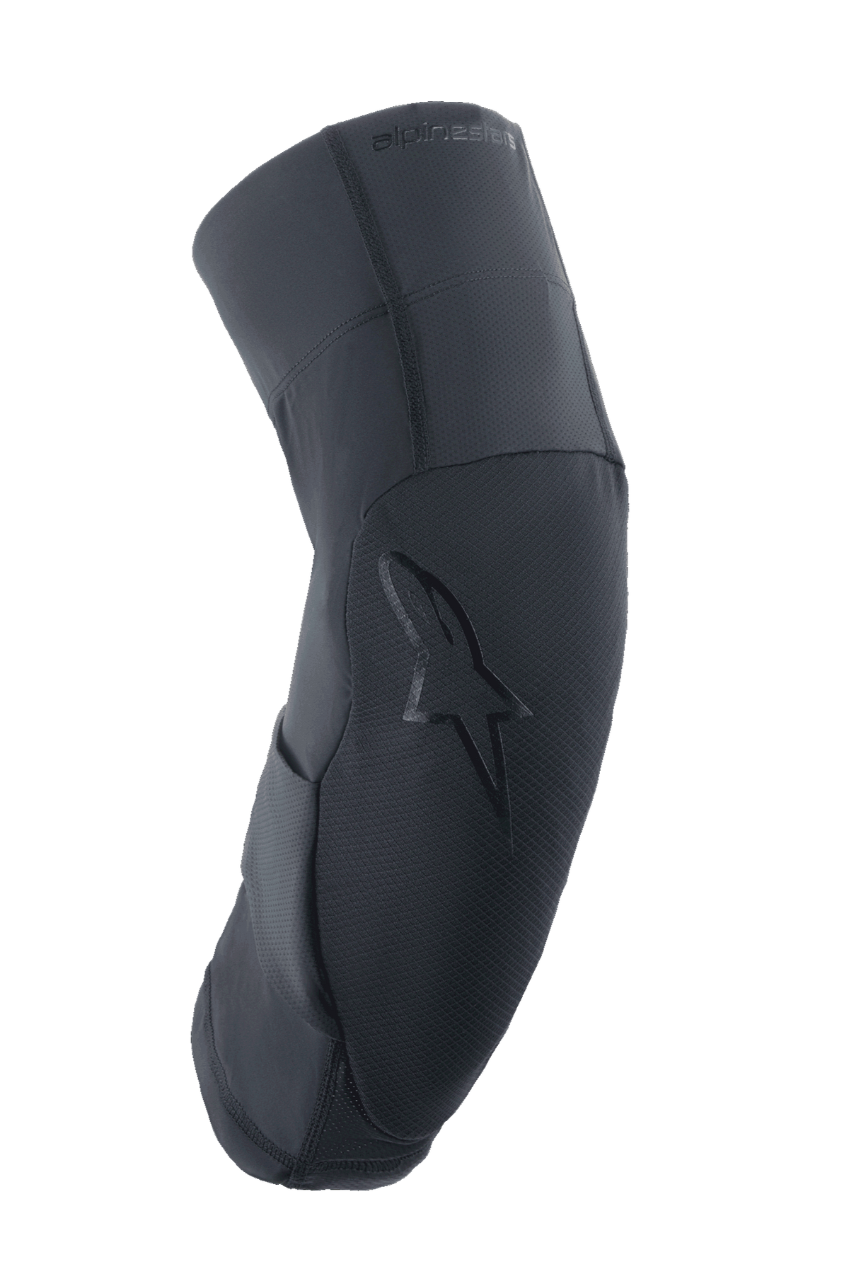 Alpinestars A-Motion Plasma Pro, genouillère de protection noire, profil latéral montrant un design ergonomique incurvé, panneau avant texturé avec logo étoile ton sur ton, tissus en maille extensible respirante et ripstop, protection légère pour le VTT et le trail