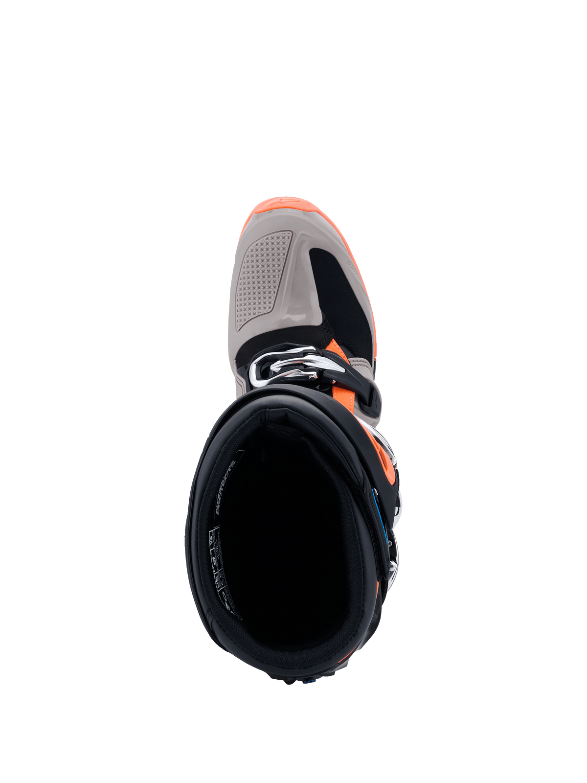 Bottes Alpinestars 2026 Tech 7 Enduro, vue de dessus plongeant dans l'ouverture de la botte, Noir Gris Chaud et Orange Fluo, montrant la fermeture à boucles et la zone des orteils renforcée, chaussures de moto tout-terrain de qualité professionnelle