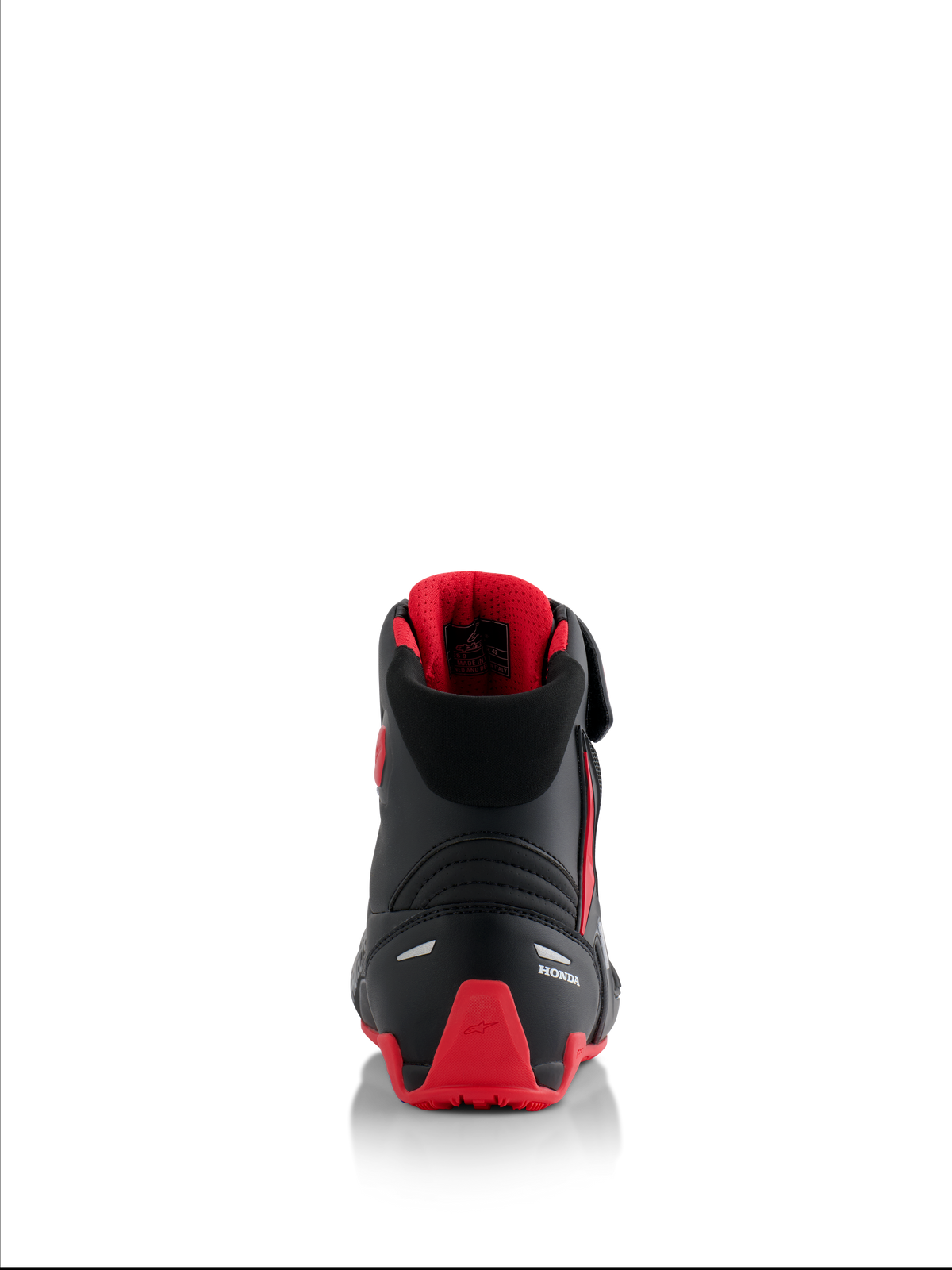 Chaussures Alpinestars Honda Faster-4, chaussures de moto, noir et rouge, vue arrière montrant le logo Honda blanc et le contrefort de talon en TPU rouge, col rembourré avec doublure en maille rouge, détails réfléchissants pour la sécurité