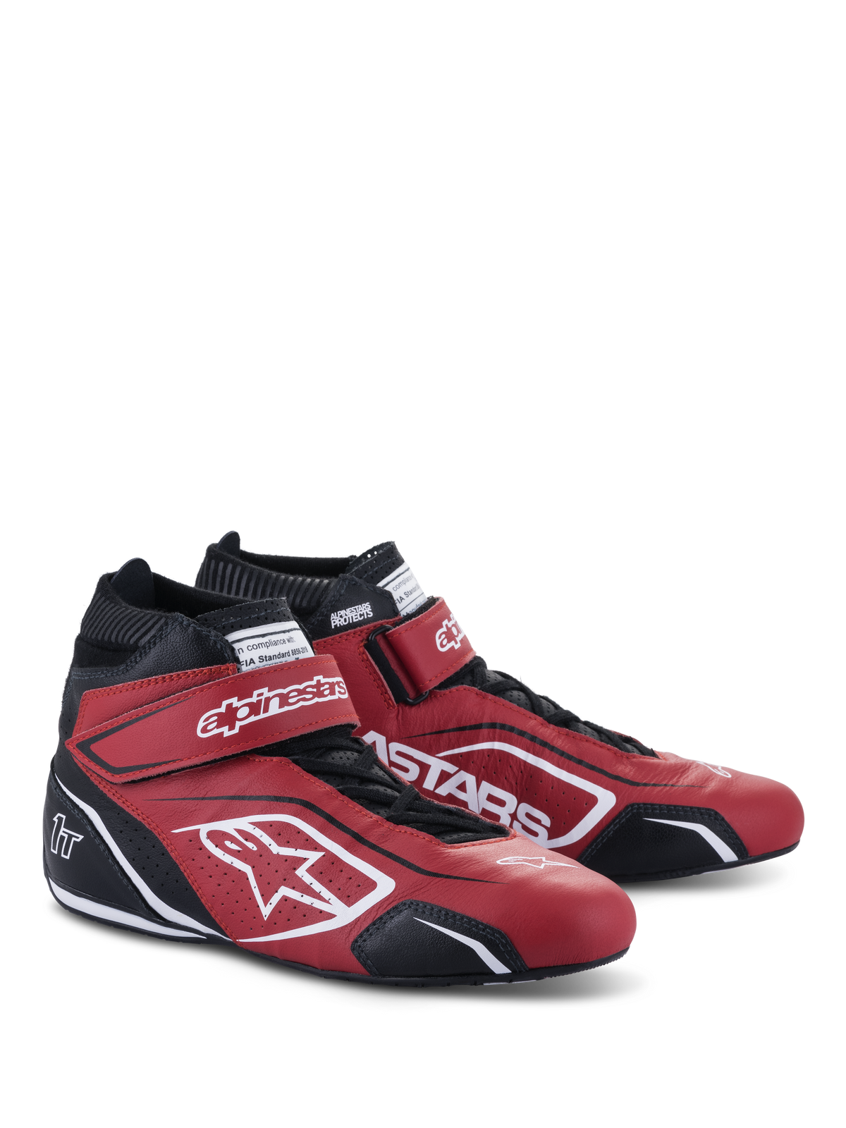 Chaussures Alpinestars Tech-1 T V3 FIA, chaussures de course automobile, rouge, noir et blanc, paire de chaussures mi-montantes en cuir avec sangles réglables à boucles et crochets et lacets traditionnels, logo Alpinestars blanc et panneaux latéraux perforés