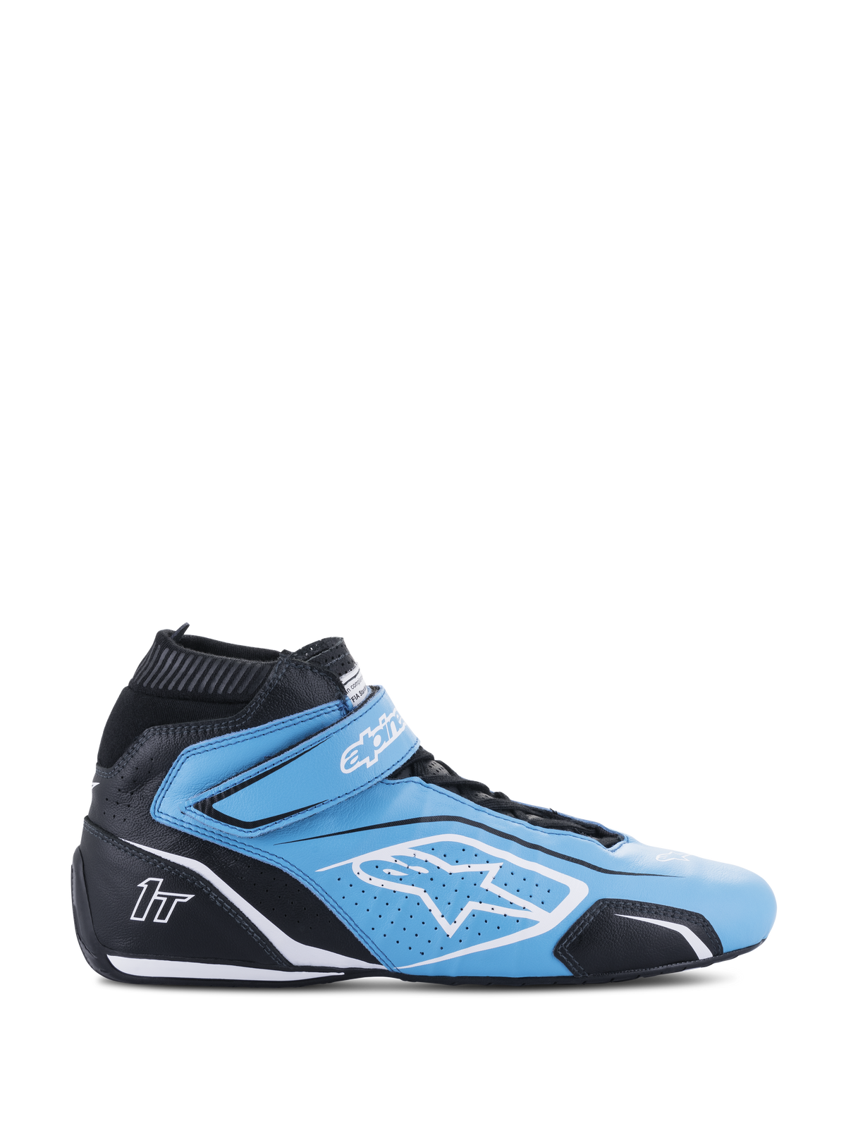 Alpinestars Tech-1 T V3 Shoes FIA, chaussures de course automobile montantes, bleu clair et noir avec des accents blancs, vue latérale présentant une sangle Velcro, logo étoile blanc, construction en cuir perforé et semelle extérieure mince haute performance