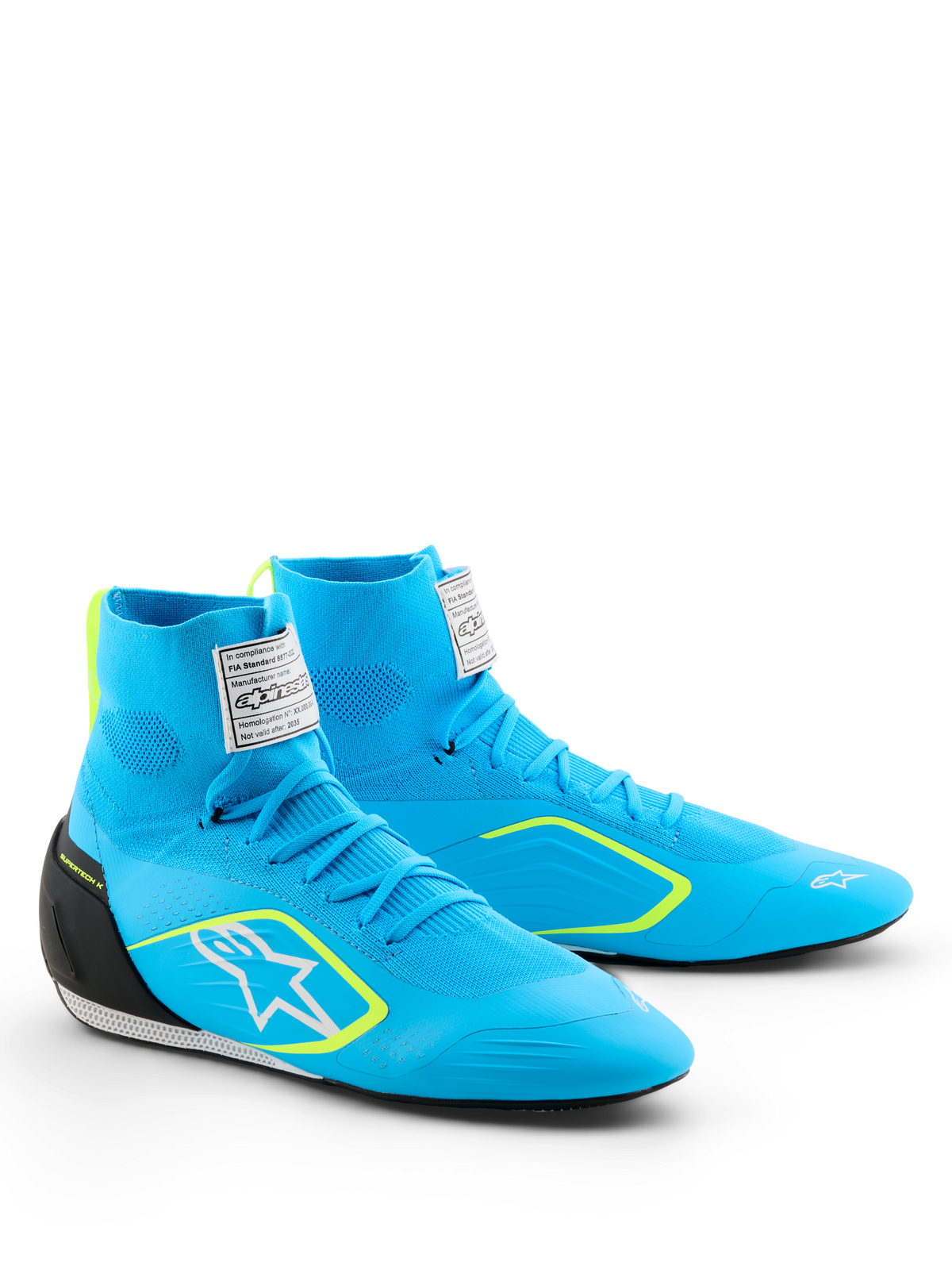 Chaussures Alpinestars Supertech K - FIA, chaussures de karting, bleu clair avec accents noirs et jaune fluo, tige montante tricotée, logo Astars blanc sur le côté, contrefort de talon en TPU noir, équipement de performance pour sport automobile professionnel