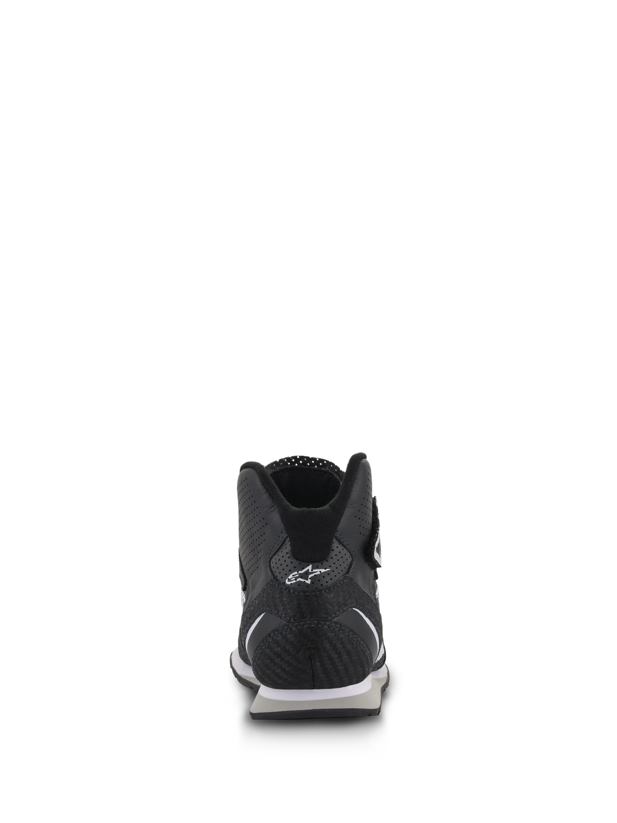 Chaussures Alpinestars Radar, chaussures pour équipes de stand de course automobile, noir et blanc, vue arrière mettant en évidence le talon en cuir de carbone renforcé avec logo Astars blanc, panneaux en cuir perforé et col ergonomique à coupe basse