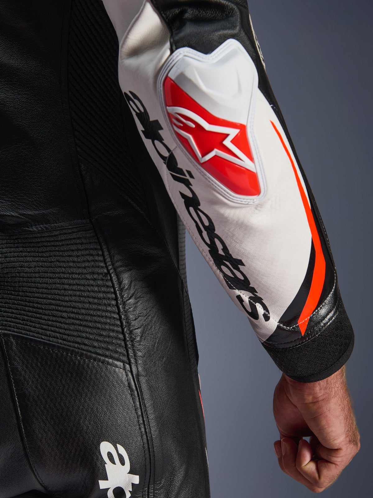 Combinaison En Cuir GP Tech V5 1 Pièce