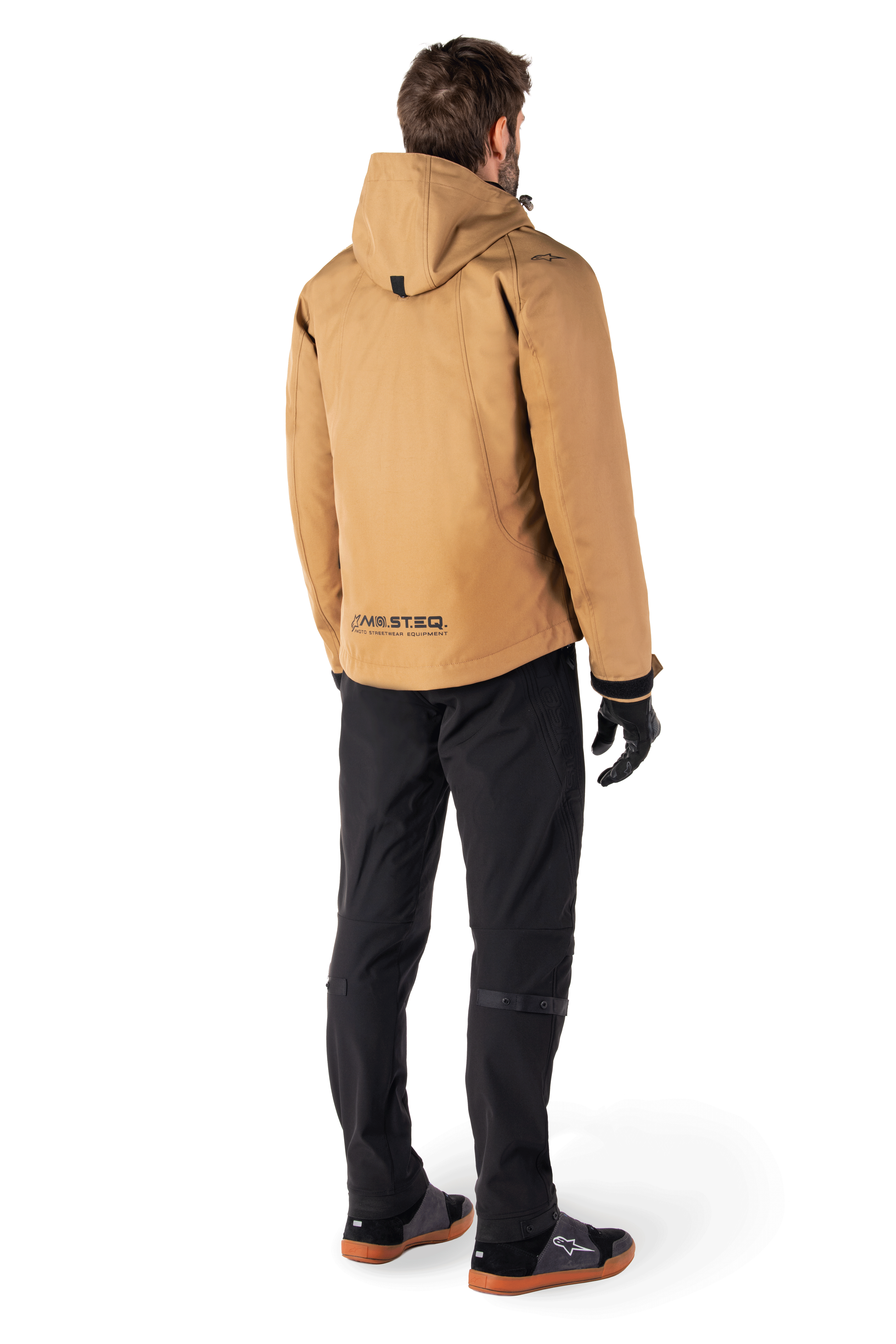 Parka imperméable Alpinestars Morush, veste de moto, Brun Utility, vue rotative à 360 degrés, dotée de grandes poches avant en 3D, d'un système de capuche anti-tempête et d'un design moderne inspiré du streetwear pour la conduite moto urbaine