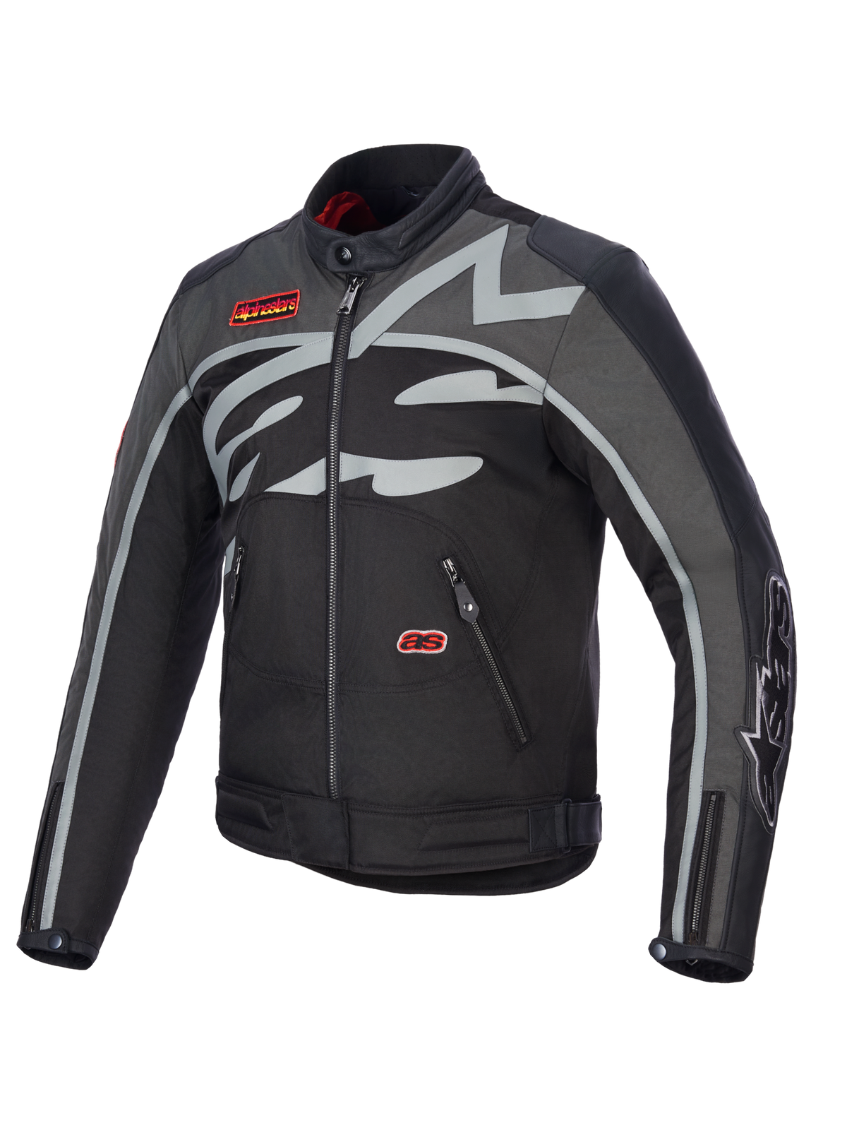 Veste Alpinestars Axton, veste de moto, noir anthracite rouge tangerine, avec un grand logo gris enveloppant sur la poitrine, des écussons rouges de la marque, construction en textile et cuir, design d'inspiration racing vintage pour la conduite urbaine et sur route