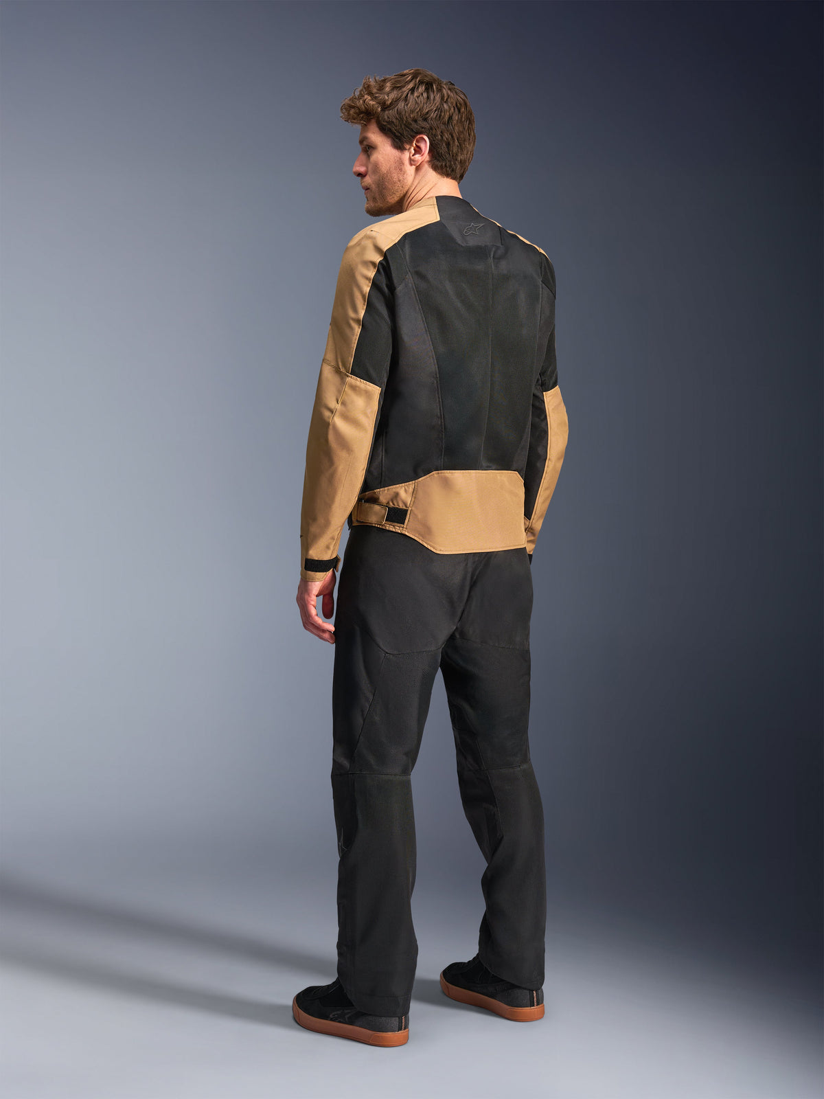 Alpinestars veste C-1 Air, veste de moto urbaine pour homme, sable et noire, vue arrière avec panneaux en maille technique