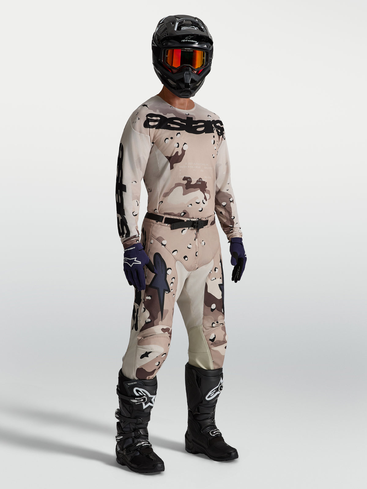 Pantalons Alpinestars Racer Lone pour homme, motocross camouflage désert et noir, poly-tissu durable pour le tout-terrain.