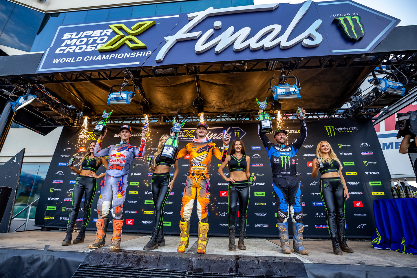 ALPINESTARS TOP FOUR LOCK-OUT AS JETT LAWRENCE REIGNS SUPREME IN 450 SUPERMOTOCROSS PLAYOFF ONE AT CHARLOTTE MOTOR SPEEDWAY