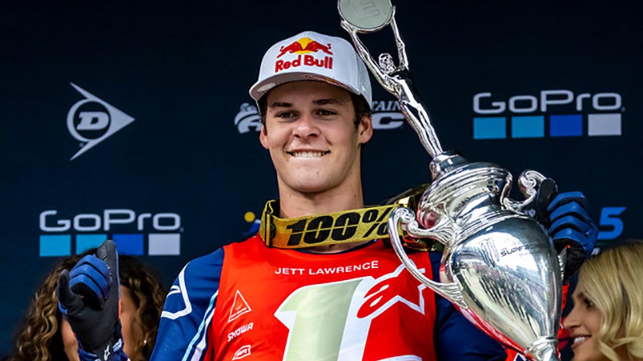 Jett Lawrence est le champion de Supercross East 2022 de l'AMA 250 après le podium à Foxborough