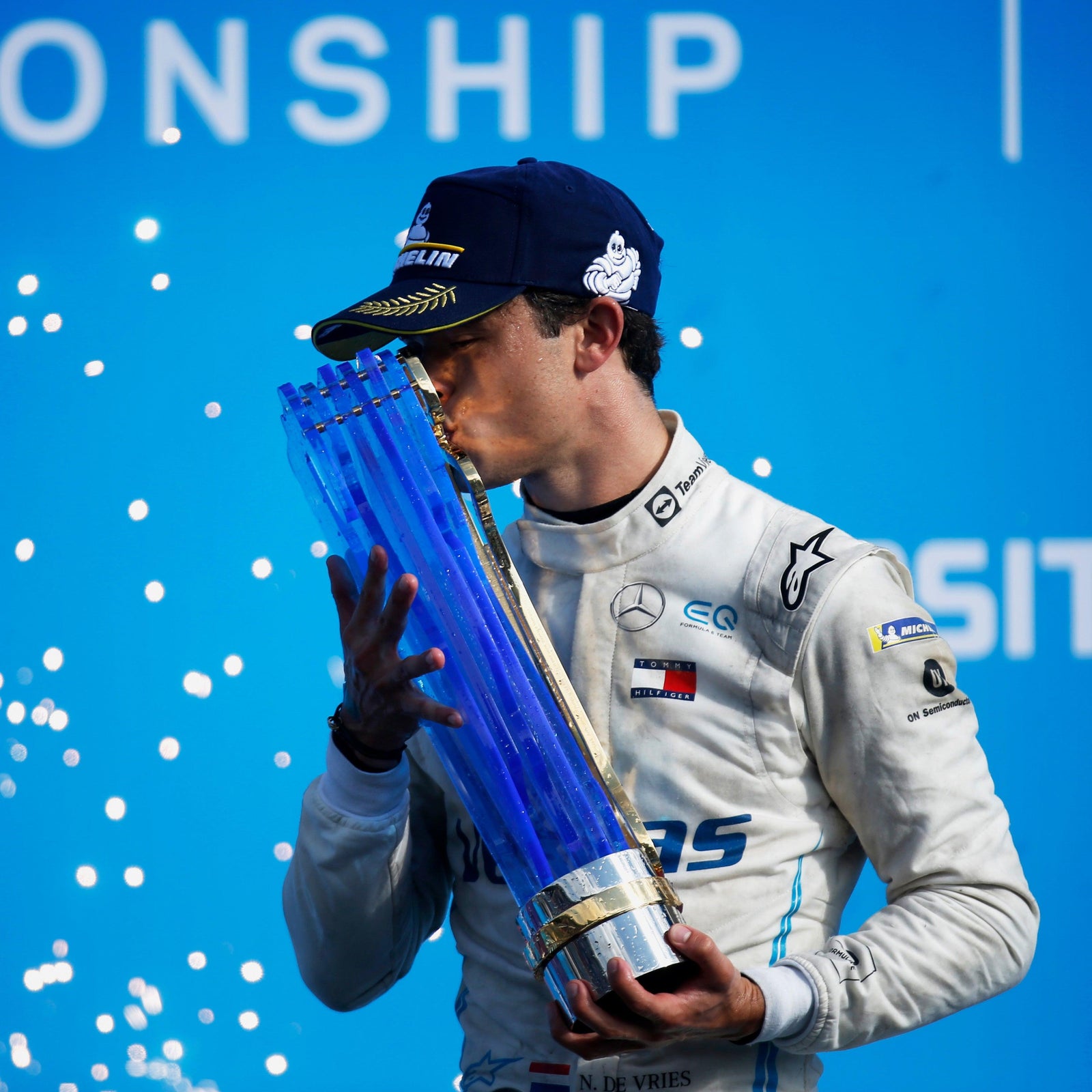 Nyck de Vries a couronné le champion de la Formule E en 2021 à la finale de la saison en Allemagne