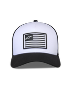 Casquette Snapback Flag Alpinestars, blanc et noir, couronne blanche structurée avec visière courbée noire et arrière en maille, dotée d'un écusson drapeau central avec le logo Alpinestars, couvre-chef décontracté inspiré des sports mécaniques