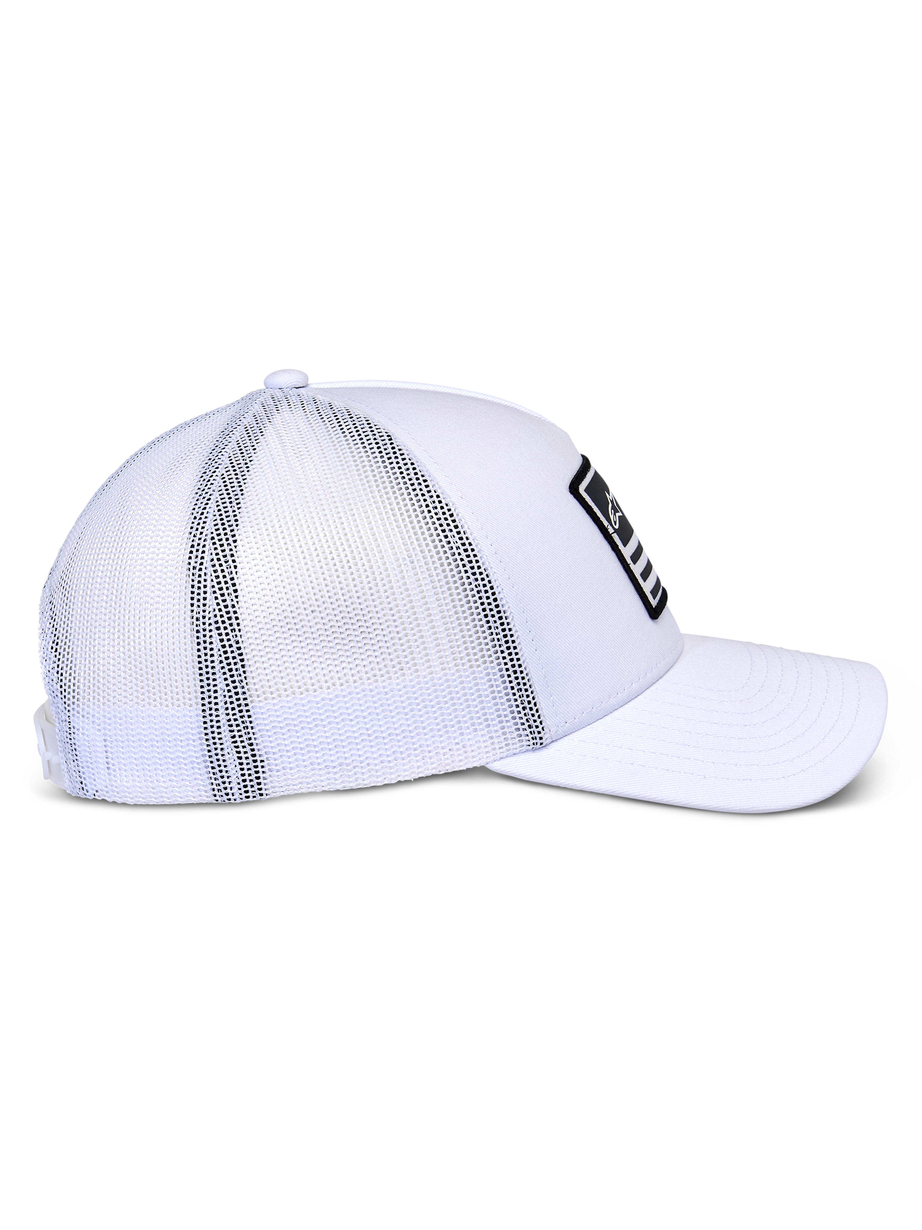 Casquette Snapback Flag Alpinestars, casquette de style trucker, blanche, profil latéral montrant l'avant en sergé blanc et l'arrière en maille respirante, visière courbée, patch merrow noir avec logo blanc, couvre-chef décontracté pour sports mécaniques