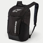 Sac à dos Alpinestars Defcon V2, sac à dos quotidien, noir, avec logo blanc imprimé et marquage vertical Alpinestars, poche avant zippée, poches latérales en maille et bretelles rembourrées en maille aérée, conception durable en polyester 600D