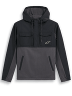 Veste hybride Alpinestars Juncture, anorak à capuche, Black Gunmetal, design multi-matières avec empiècement ripstop sur le haut et la capuche, corps en polaire de toile, poches poitrine à rabat, poches passepoilées, petit logo étoile blanc, veste décontractée d'inspiration sports mécaniques
