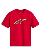 T-shirt Alpinestars Ageless Shadow CSF, t-shirt à manches courtes, rouge, avec un logo Ageless superposé jaune et bleu sur la poitrine, streetwear décontracté inspiré des sports mécaniques