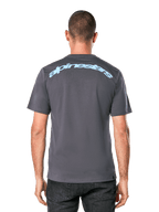 Alpinestars Horizon CSF Tee, t-shirt à manches courtes, gris anthracite, vue de dos avec une inscription Alpinestars en arc bleu clair, sportswear décontracté
