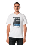 Alpinestars Galun CSF Tee, t-shirt blanc à manches courtes, graphique de bidon d'essence vintage bleu et noir avec logo Astars et chiffre romain MCMLXIII, streetwear motorsport décontracté