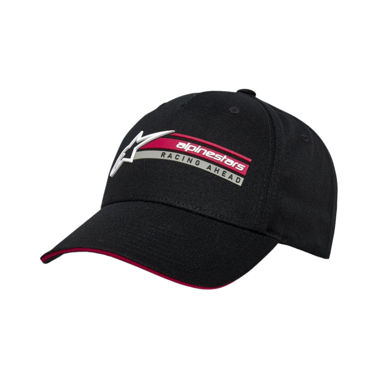 Casquette Par Alpinestars, casquette snapback noire, visière courbée avec détail sandwich rouge, broderie 3D latérale avec logo Alpinestars et texte Racing Ahead, sportswear décontracté structuré