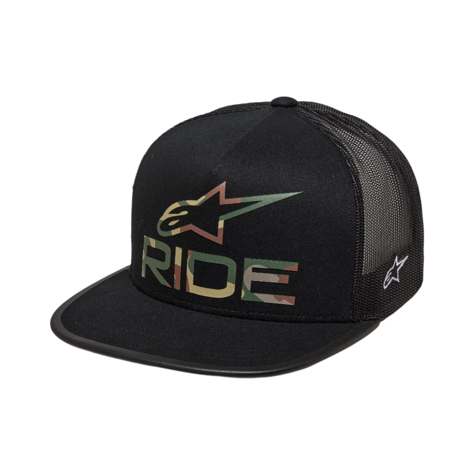 Casquette Trucker Alpinestars Ride 4.0 Camo, noire, avec logo Alpinestars camouflage et texte RIDE sur le devant, visière plate, couronne structurée, arrière en maille noire pour la respirabilité, design décontracté inspiré du sport automobile