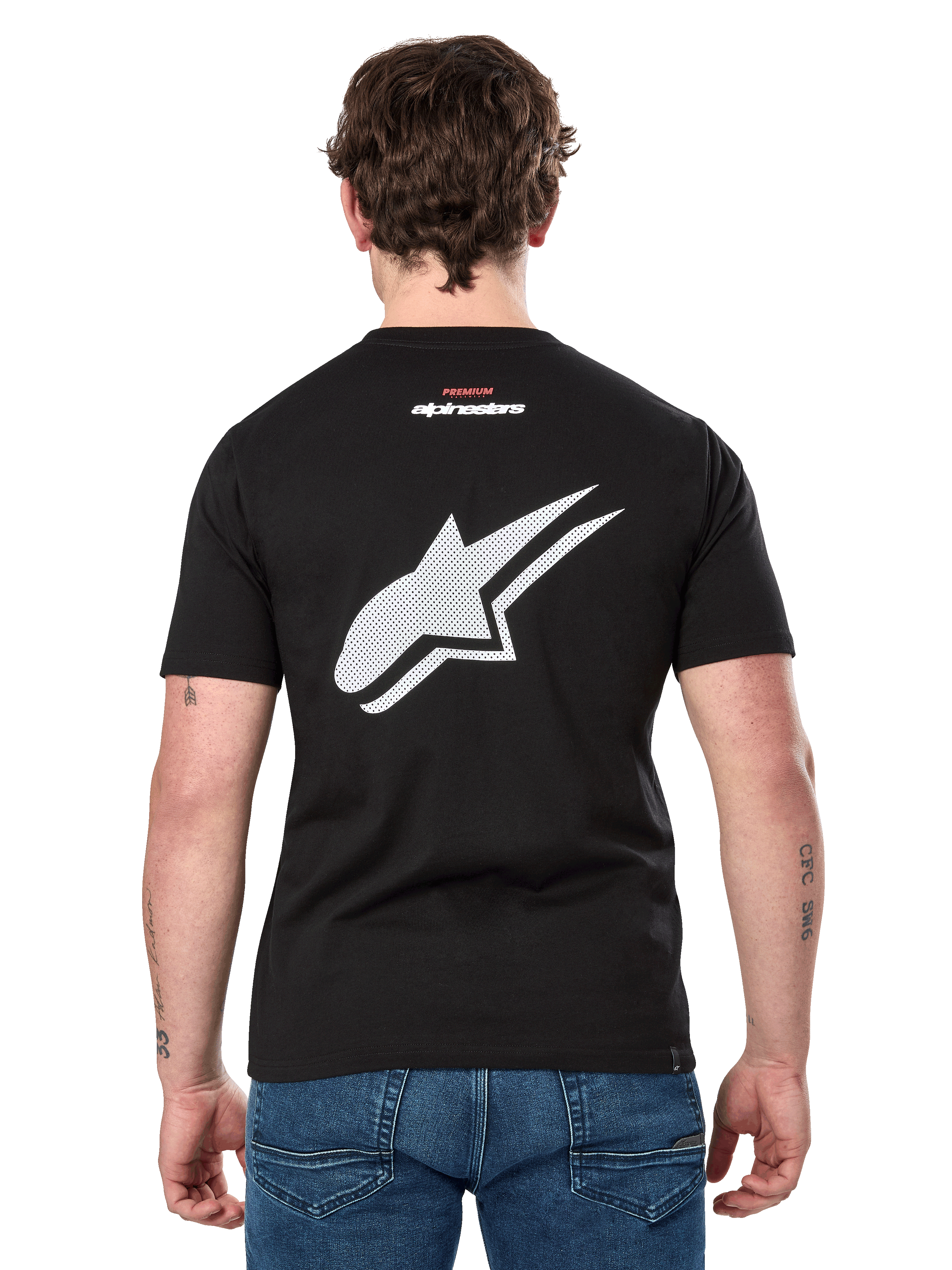 Alpinestars Formulate CSF Tee, t-shirt à manches courtes, noir, vue de dos montrant un grand logo Astars blanc perforé et un petit marquage Alpinestars, vêtement de sport décontracté inspiré du sport automobile