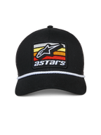 Casquette Trucker Alpinestars Selica, noire, patch brodé à l'avant avec logo Astars blanc et rayures multicolores, finition en corde tressée blanche, visière courbée, calotte structurée, streetwear décontracté inspiré des sports mécaniques
