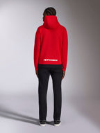Sweat à capuche Parallel Alpinestars, rouge, vue de dos montrant le logo Alpinestars blanc sur le bas du dos, streetwear décontracté d'inspiration sport automobile, sweat en polaire avec ourlet côtelé