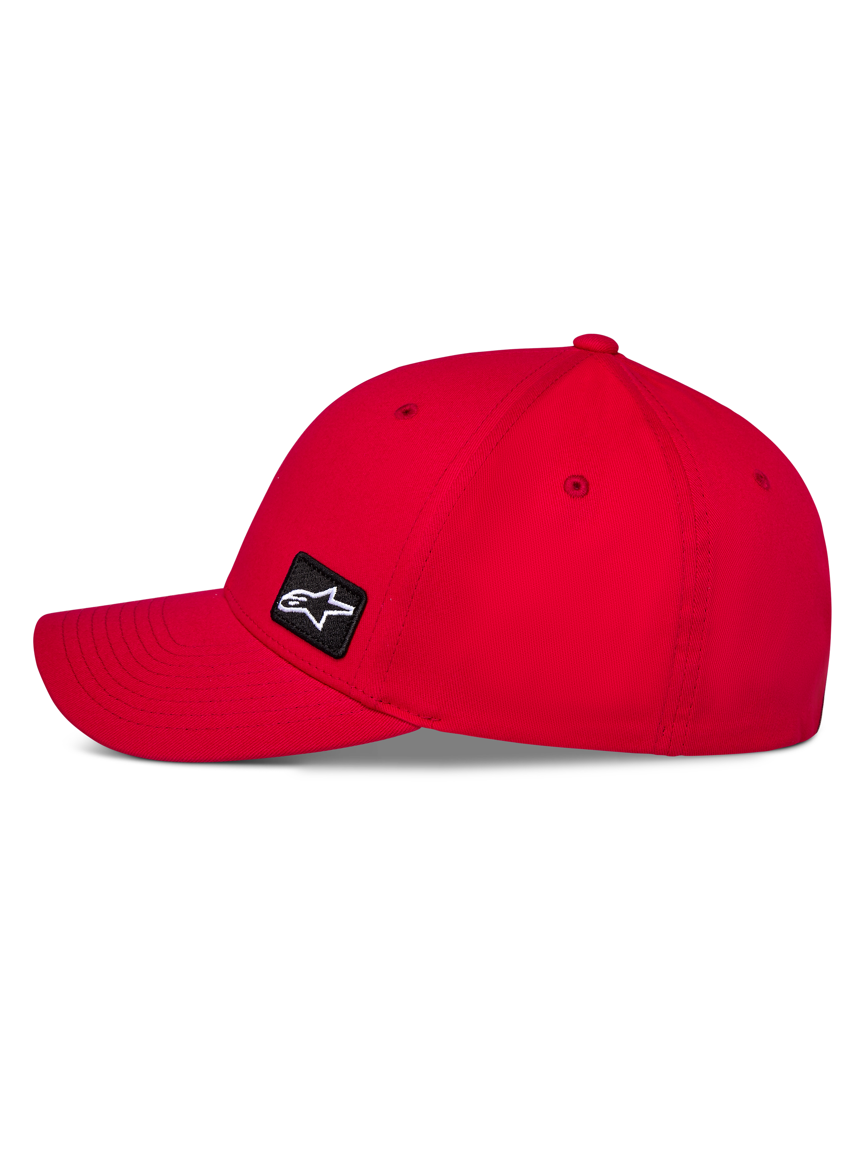 Casquette Alpinestars Pivot, casquette sportswear rouge, profil latéral montrant une visière courbée et une couronne structurée, petit patch logo Astars noir brodé, tissu en sergé résistant, design motorsport décontracté