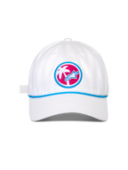 Casquette Alpinestars Calipalm Strapback, casquette de baseball blanche, visière courbée avec détail de cordon bleu, écusson frontal circulaire sur fond rose avec palmier blanc et logo Astars bleu, couvre-chef sportswear décontracté