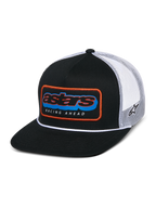 Casquette Trucker Alpinestars Phosphor, noir et blanc, visière plate avec couronne structurée et détail de corde blanche, patch multicolore Astars à l'avant avec bordure orange et texte « RACING AHEAD », arrière en maille blanche respirante avec broderie du logo sur le côté