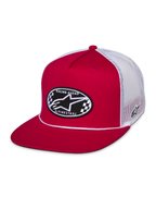 Casquette Trucker Contender Alpinestars, rouge et blanc, snapback à visière plate avec écusson brodé ovale Astars à damier sur le devant, arrière en maille polyester blanche, streetwear motorsport décontracté