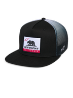 Casquette Trucker Alpinestars Cali Gradient, casquette trucker, noire avec arrière en maille dégradée grise, ornée d'un écusson tissé Cali Bear avec des accents rouges, visière plate, broderie du logo Astars sur le côté, sportswear décontracté