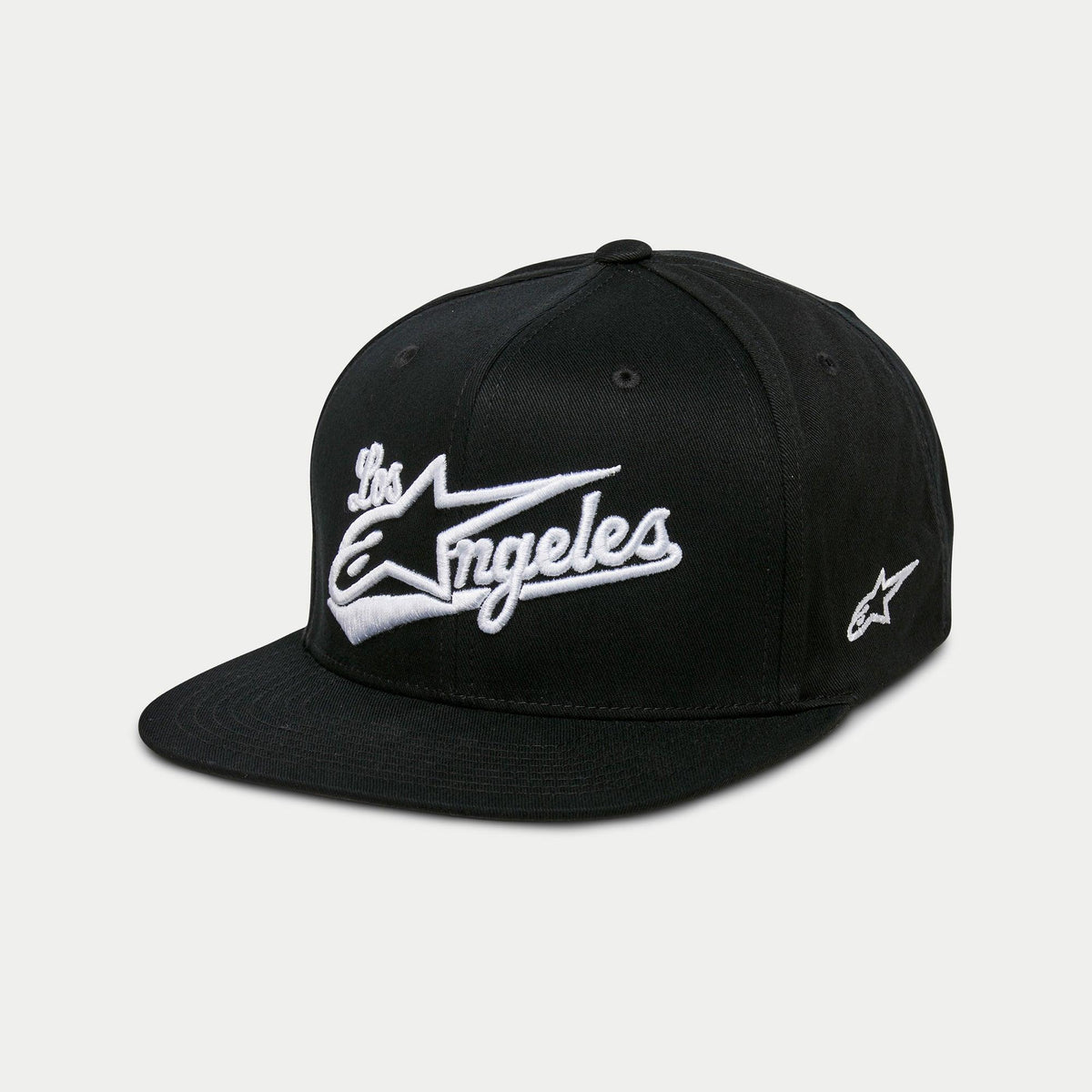 Casquette Alpinestars Los Angeles, casquette snapback à visière plate, noir et blanc, broderie 3D avec police athlétique et logo Astars, couronne structurée, streetwear motorsport décontracté