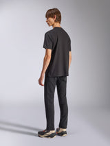 Alpinestars Fasting CSF Tee, T-shirt à manches courtes, noir, vue de dos sur mannequin, streetwear décontracté motorsport, design épuré et simple avec une coupe décontractée