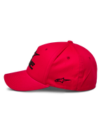 Casquette Alpinestars Ride Sonic, casquette sportswear, rouge, vue de profil avec visière incurvée et couronne structurée, logo brodé en 3D noir et détail d'étoile, design décontracté inspiré du sport automobile