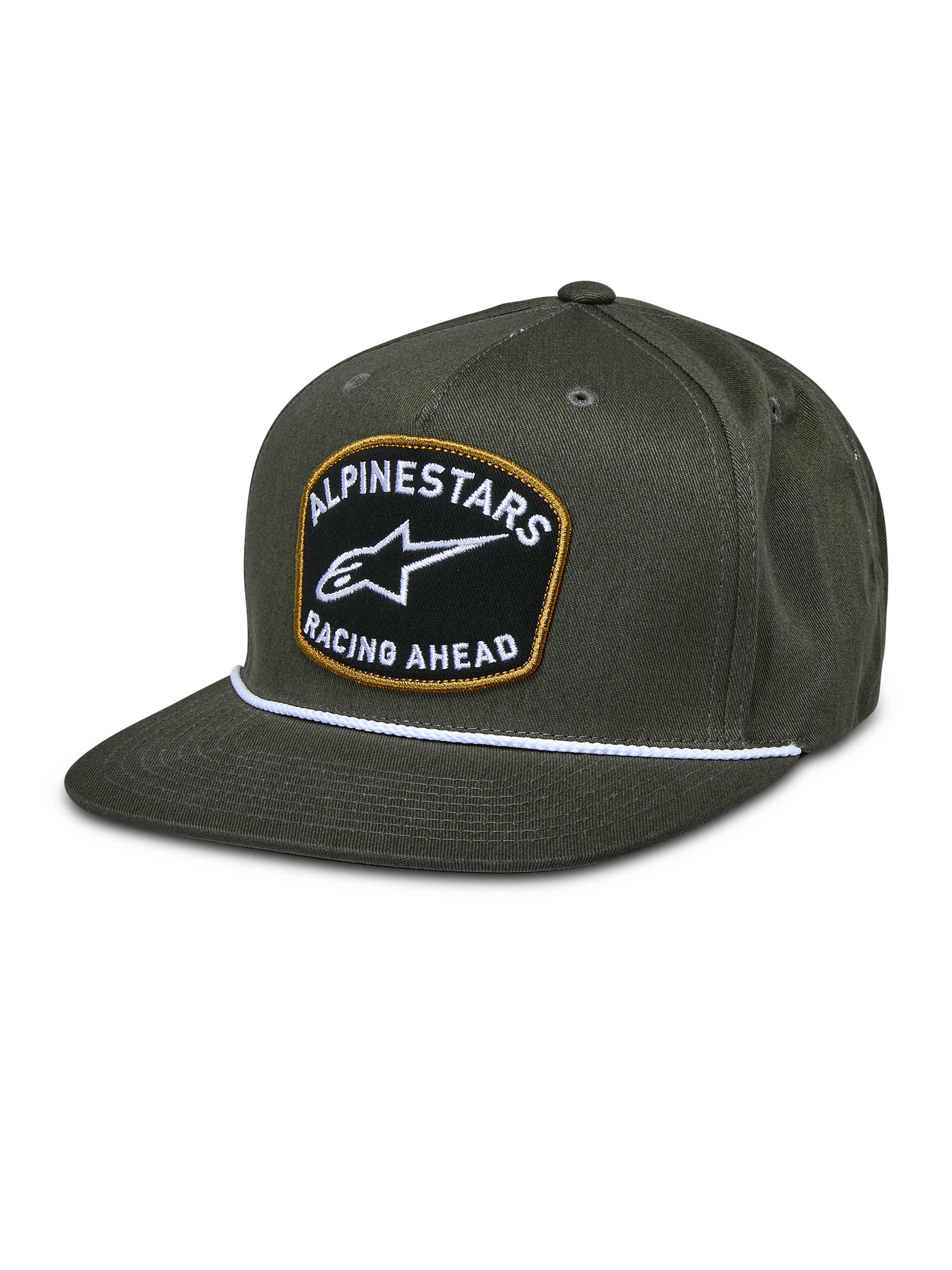 Casquette Snapback Alpinestars Promptus, vert militaire, visière plate avec détail de corde tressée blanche, patch brodé noir avec contour doré, logo ALPINESTARS RACING AHEAD blanc, accessoire de style motorsport décontracté