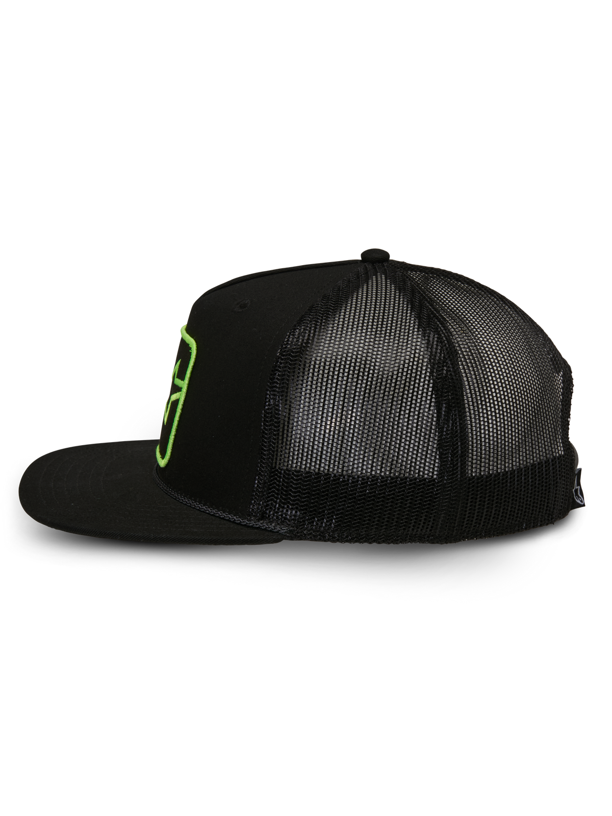 Casquette Trucker Alpinestars Control, casquette trucker, noire, vue de profil montrant l'arrière en maille polyester et l'avant en sergé, visière plate avec détail de cordelette tressée, écusson avec logo brodé vert, streetwear décontracté inspiré des sports mécaniques