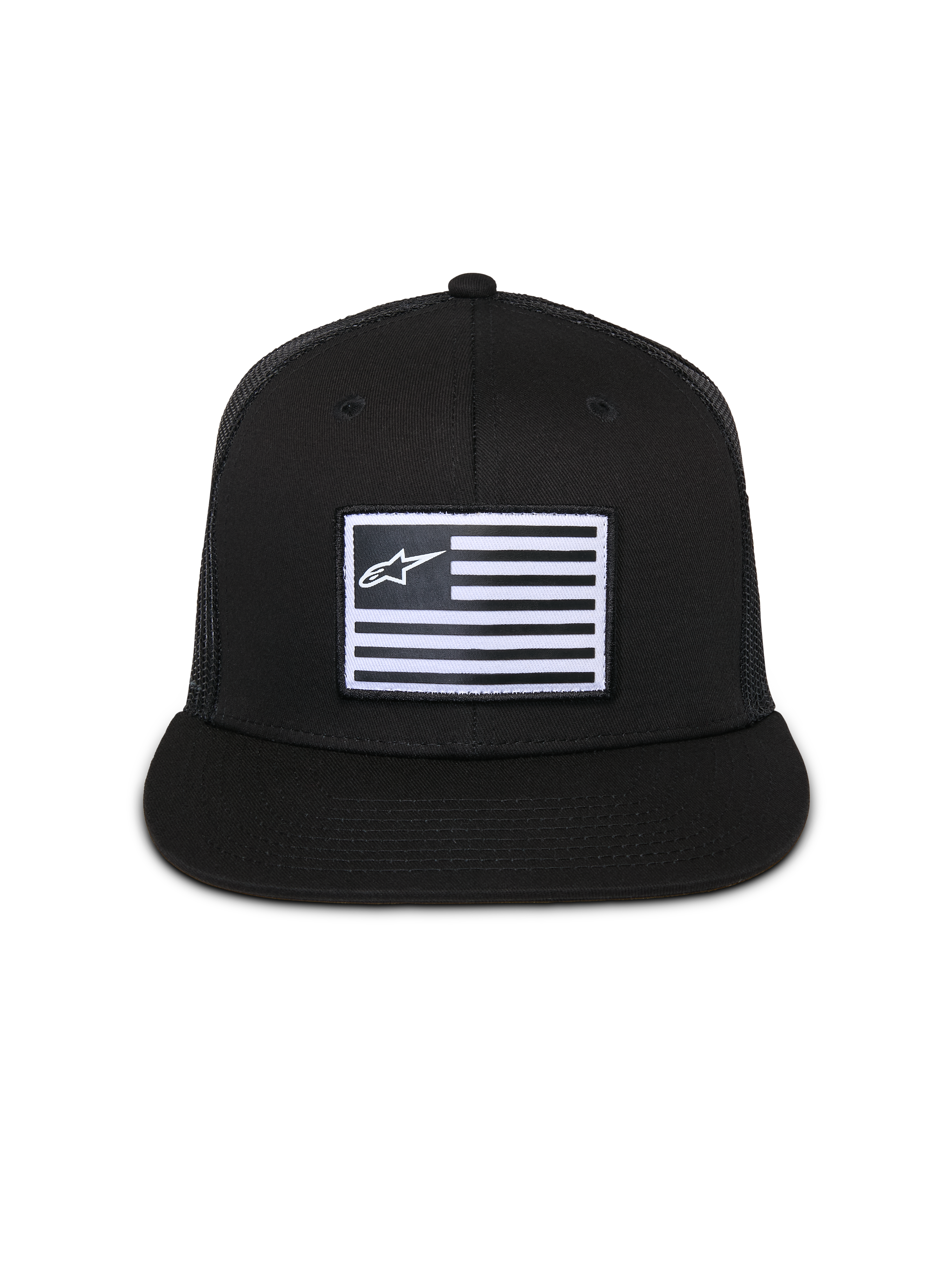 Casquette Trucker Flag Flat Alpinestars, noire, visière plate avec couronne structurée, écusson rectangulaire central avec drapeau blanc et logo Alpinestars, arrière en maille, streetwear décontracté inspiré du sport automobile