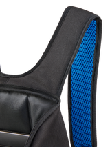 Sac à dos Alpinestars Defcon V3, noir et bleu, vue rapprochée de la bretelle rembourrée avec doublure en maille aérée bleu vif et du compartiment principal ouvert, construction en textile durable pour un usage quotidien décontracté.