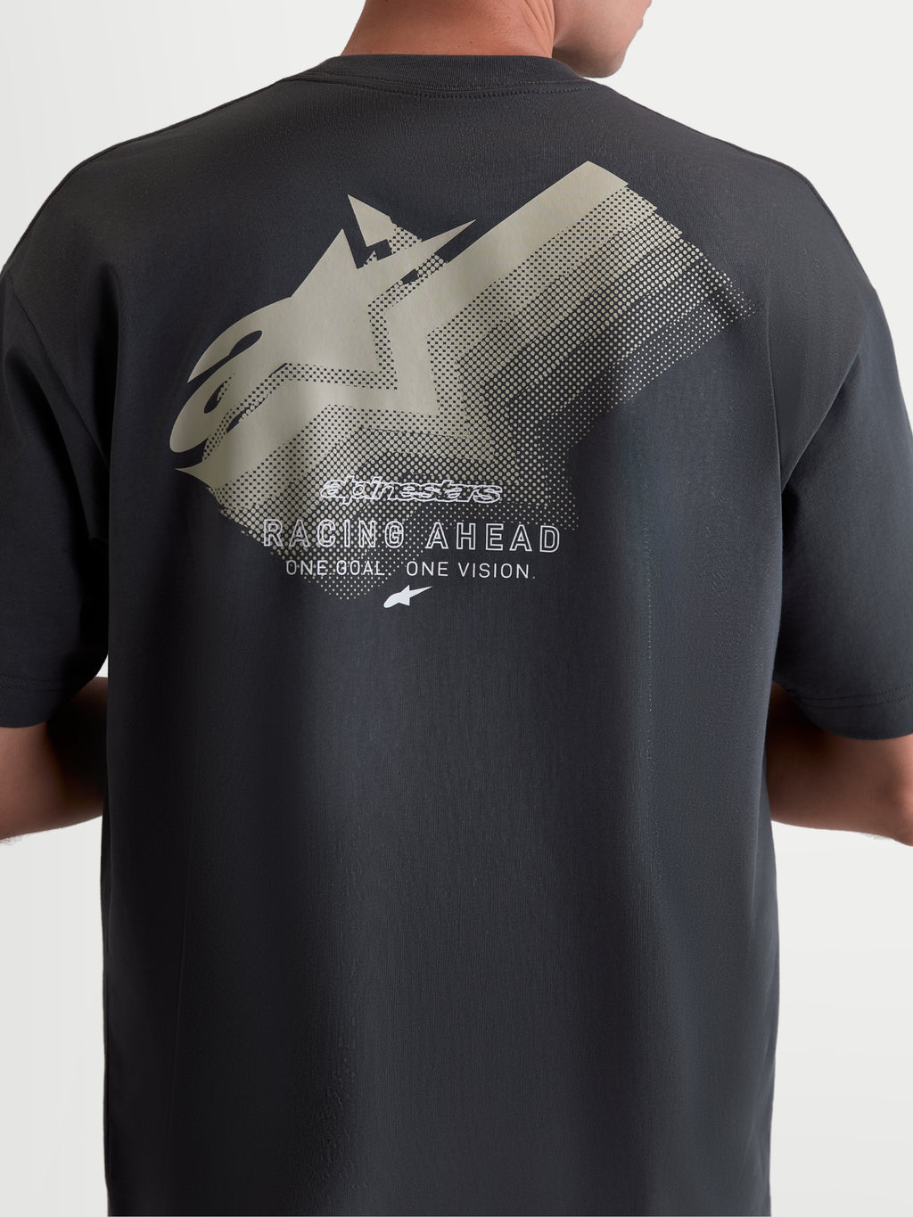 Alpinestars Ghost Oversized CSF, t-shirt à manches courtes unisexe, gris anthracite, vue de dos montrant un grand graphique logo Astars avec effet dégradé, coupe oversized décontractée, style sportswear.