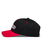 Alpinestars Retro Snapback, casquette de sportswear noire et rouge, vue de profil avec visière incurvée