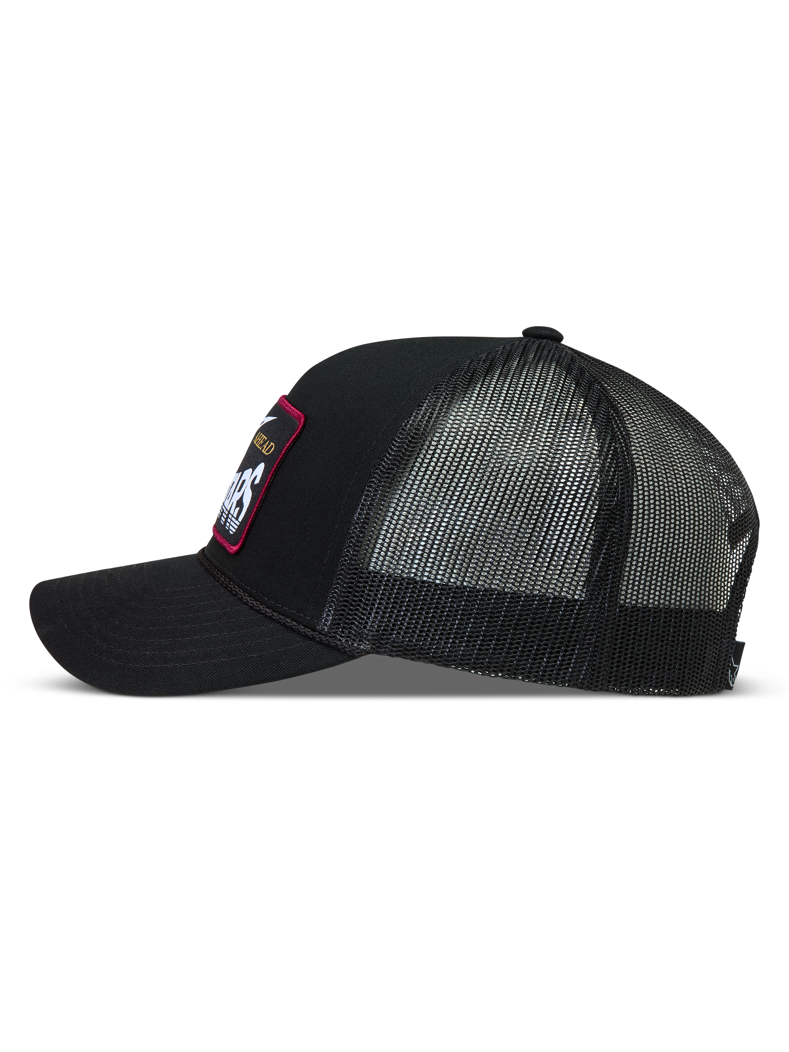 Alpinestars Hemmings, casquette trucker noire en sergé et maille, vue de profil avec écusson tissé.
