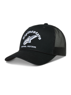 Alpinestars Baron Trucker, casquette trucker de sportswear noire et blanche, visière courbée et arrière en maille mesh respirante avec logo brodé.