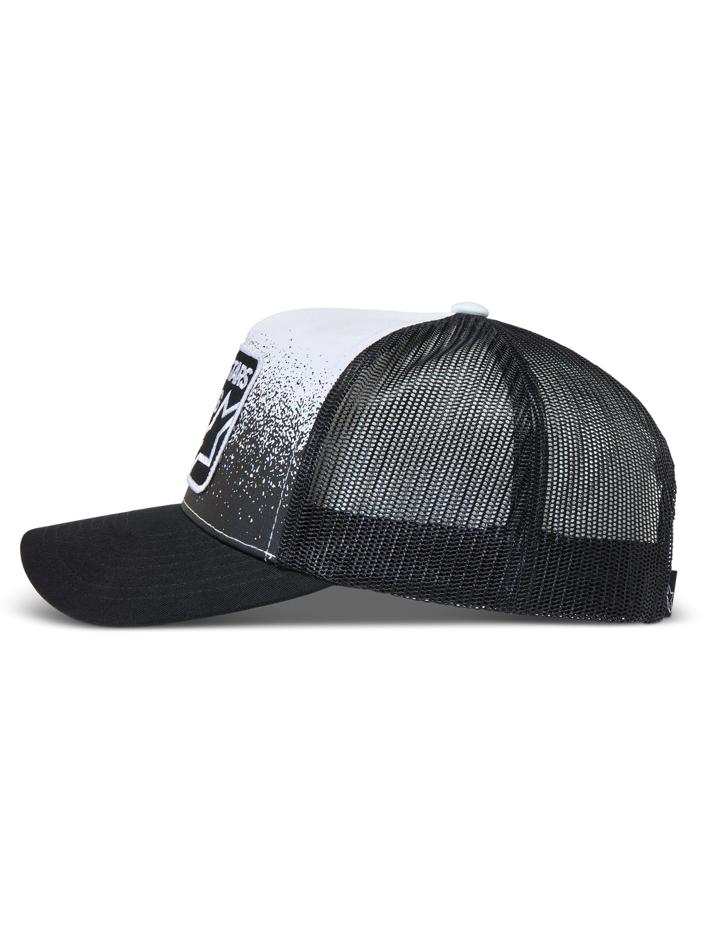 Alpinestars Gravel Trucker, casquette trucker de sportswear noire et blanche, vue de profil avec arrière en maille, visière courbée et imprimé texture gravier