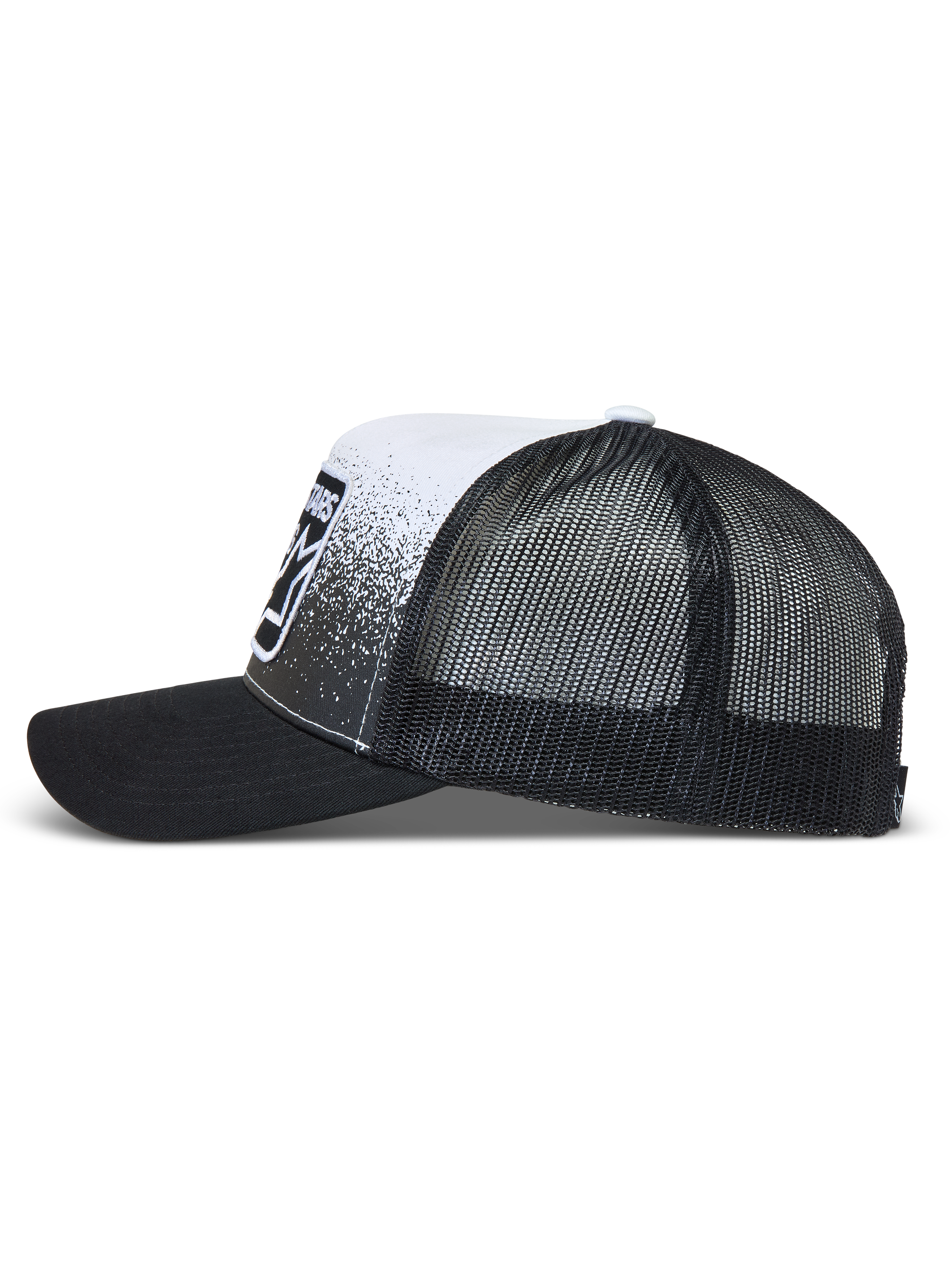 Alpinestars Gravel Trucker, casquette trucker de sportswear noire et blanche, vue de profil avec arrière en maille, visière courbée et imprimé texture gravier