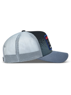 Alpinestars Gravel Trucker Casquette, casquette de sportswear gris foncé et noire, maille blanche et visière courbée.
