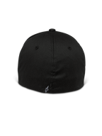 Casquette Alpinestars Setting, modèle à dos flexible, noir, vue arrière montrant le design fermé et extensible, petit logo étoile blanc brodé sur la couture inférieure, couronne structurée en tissu sergé extensible